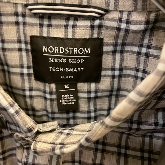 Nordstrom Tech-Smart Men’s Shirt - Picture 3 of 3